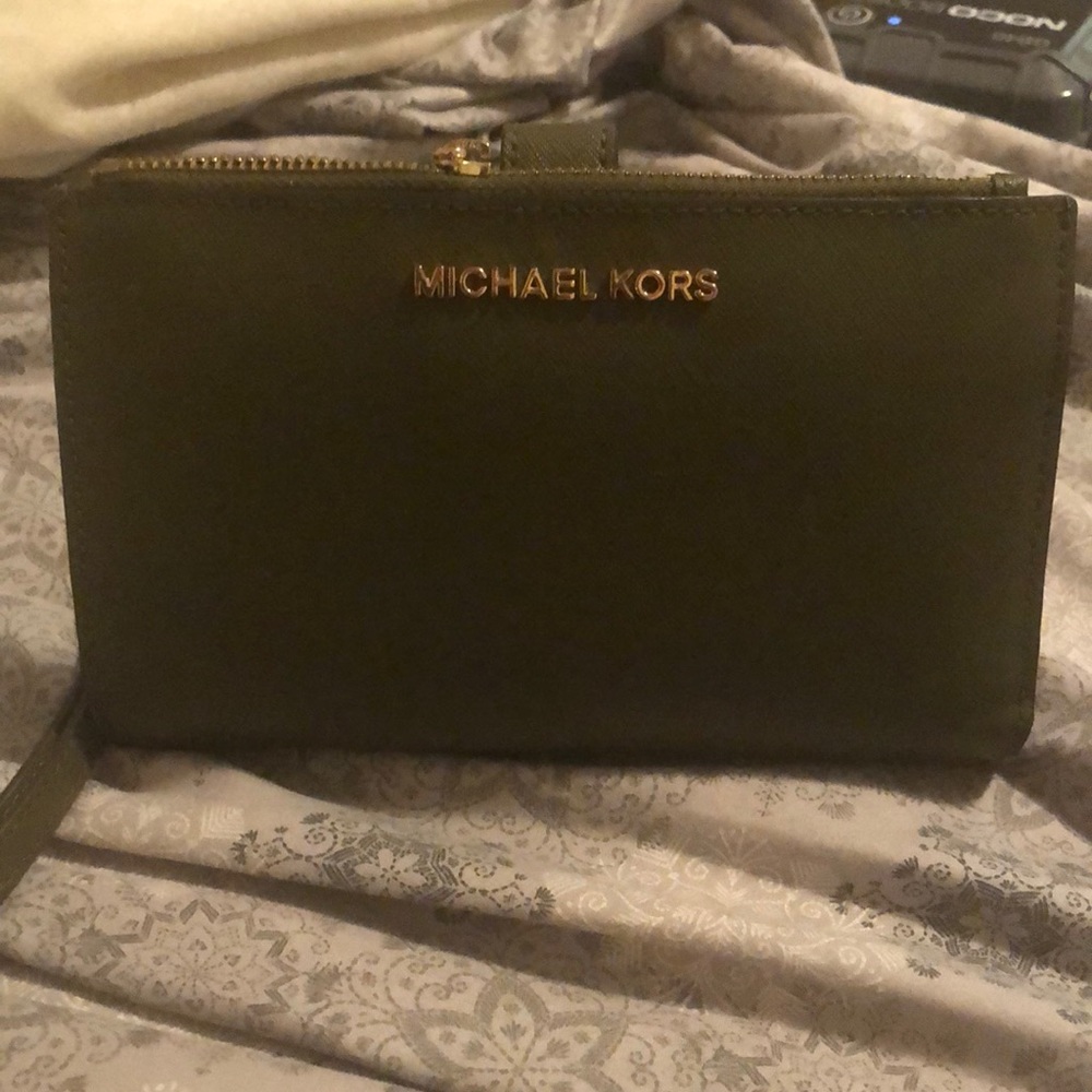 Michael Kors wallet